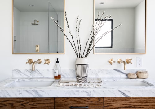 Can Bathroom Lights and Outlets Share the Same Circuit? - A Guide for Homeowners